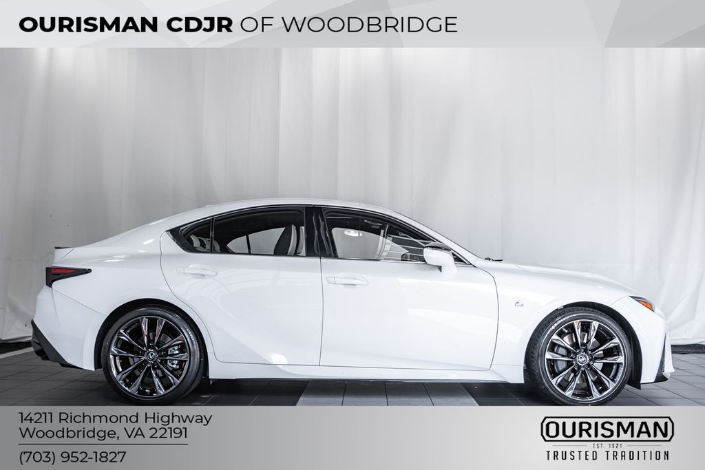 2022 Lexus IS 350 F SPORT photo 3