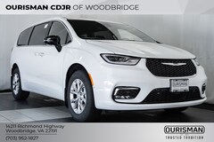 2026 Chrysler Pacifica Limited Passenger Van