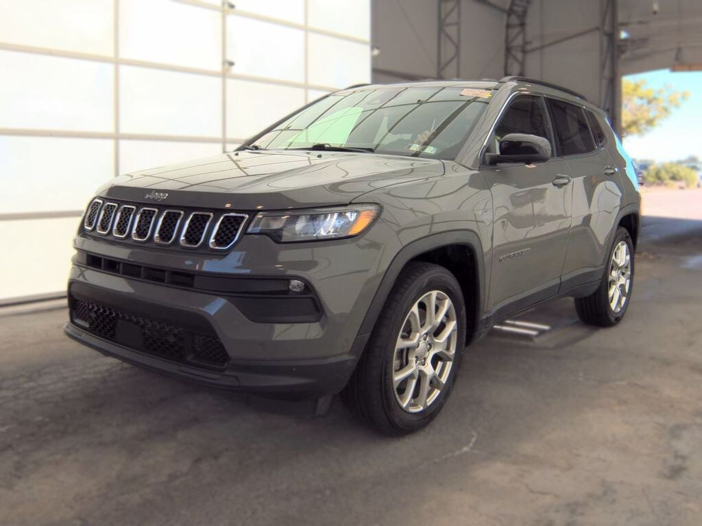 Used 2023 Jeep Compass Latitude Lux SUV