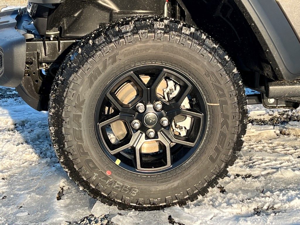 2025 Jeep Wrangler Willys photo 3
