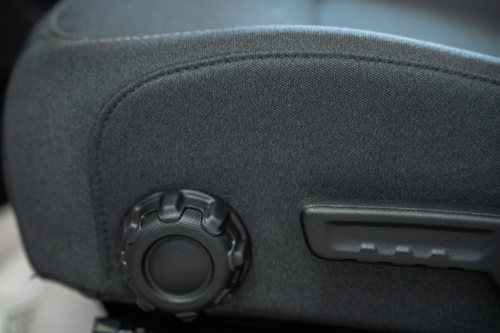 2026 Jeep Wrangler 4-Door Sahara - Photo 35