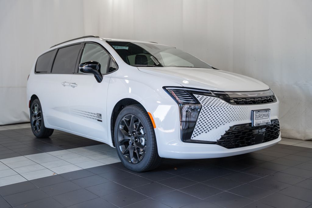 2027 Chrysler Pacifica Select