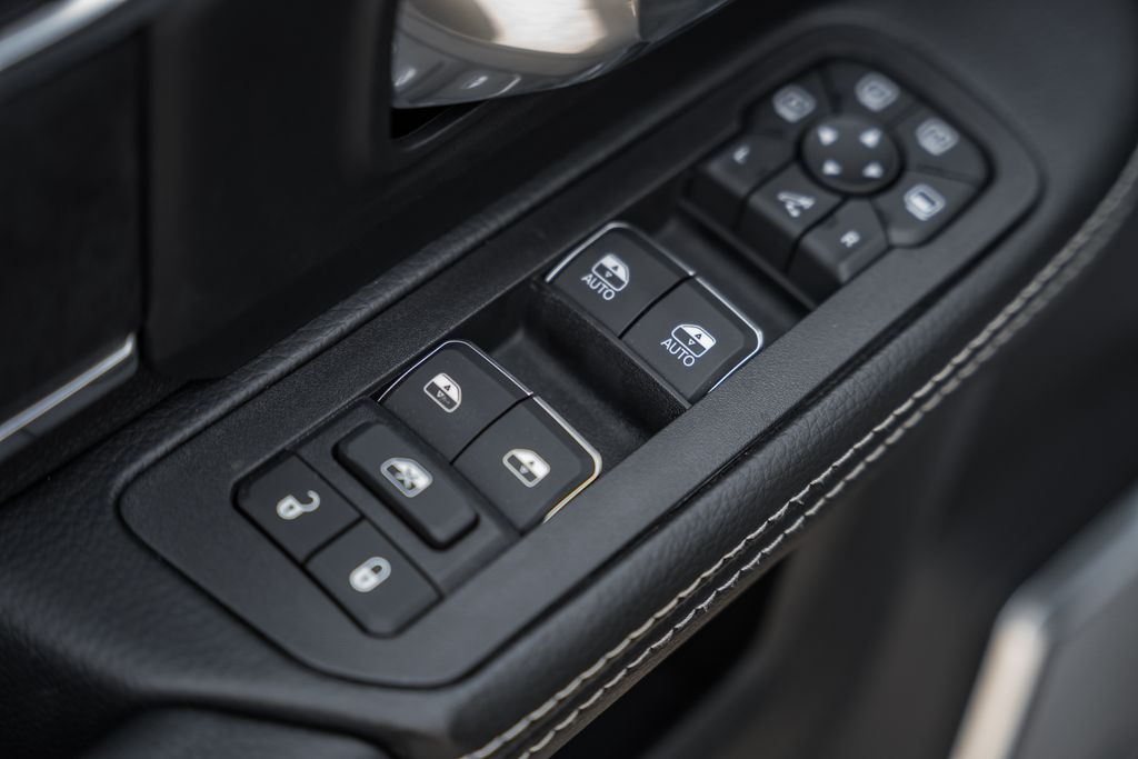 2026 RAM 2500 Laramie - Photo 43