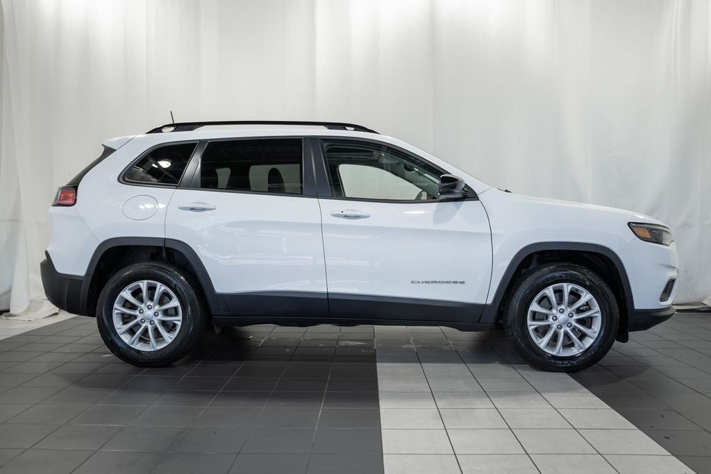 Certified 2022 Jeep Cherokee Latitude Lux SUV