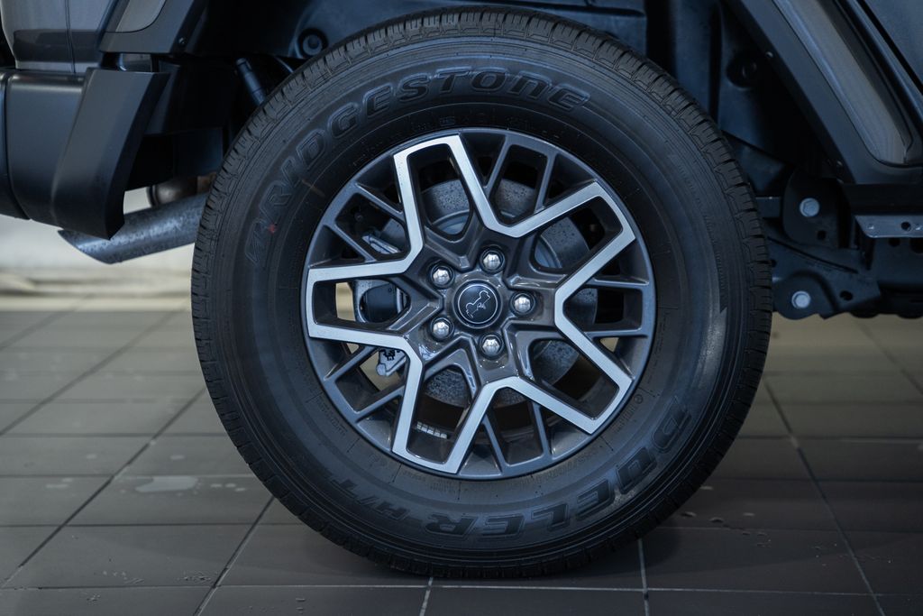 2026 Jeep Wrangler 4-Door Sahara - Photo 17