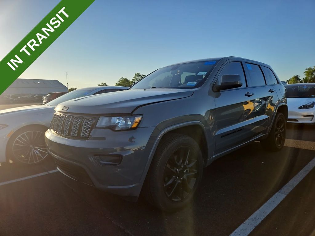2020 Jeep Grand Cherokee Altitude 4WD's photo