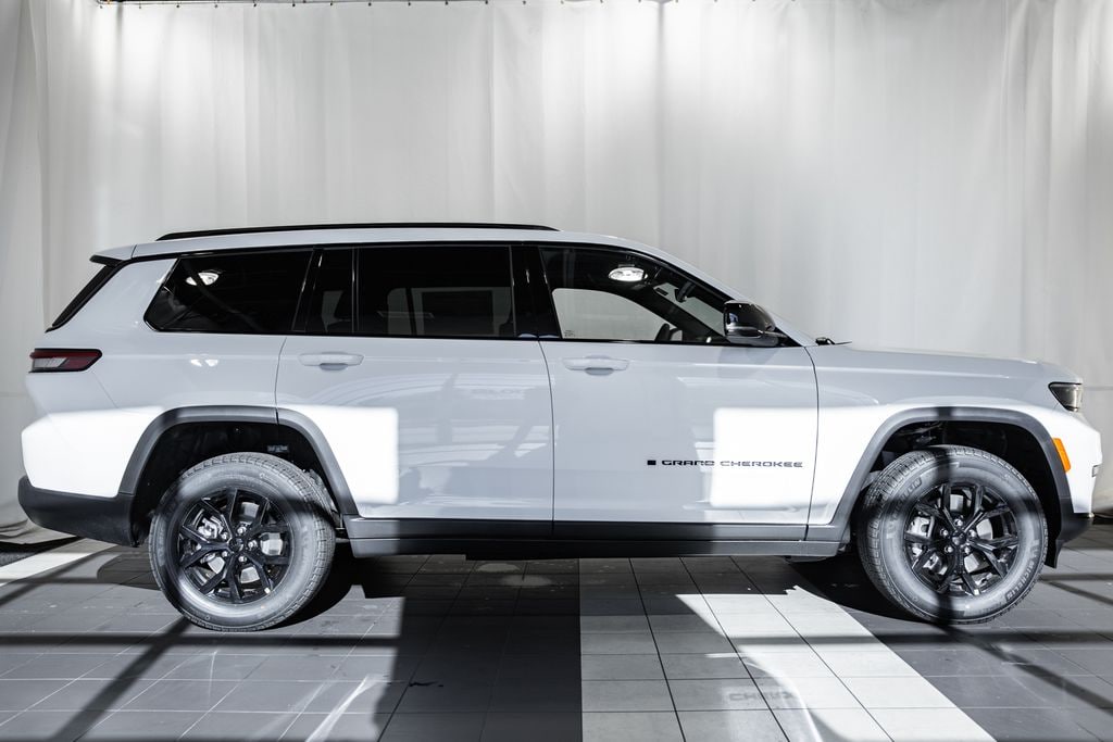 New 2025 Jeep Grand Cherokee L Altitude X Sport Utility