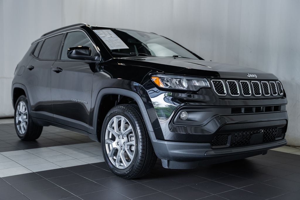 Certified 2023 Jeep Compass Latitude Lux SUV