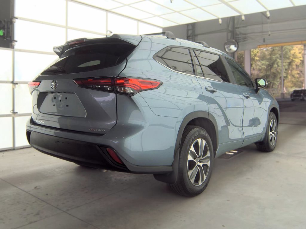 Used 2023 Toyota Highlander XLE SUV