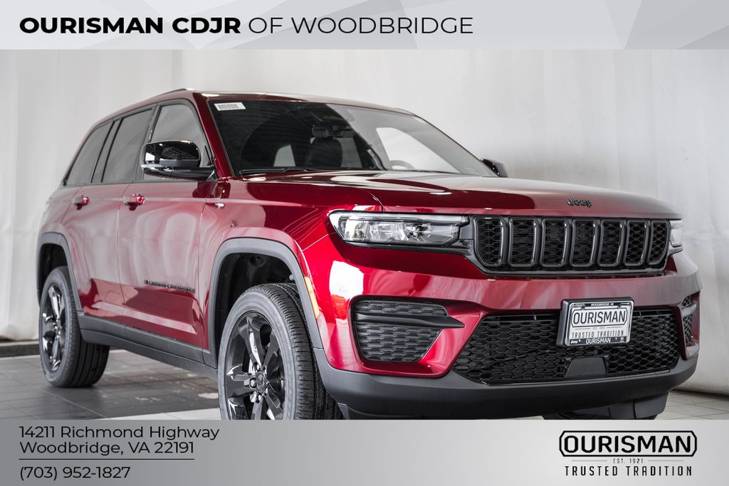 2025 Jeep Grand Cherokee Altitude's photo