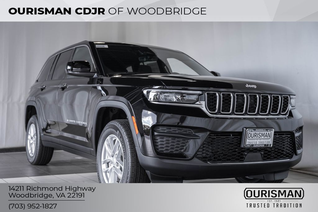 2025 Jeep Grand Cherokee Laredo's photo