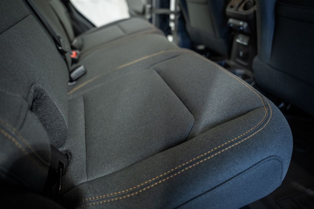 2026 Jeep Wrangler 4-Door Sahara - Photo 31