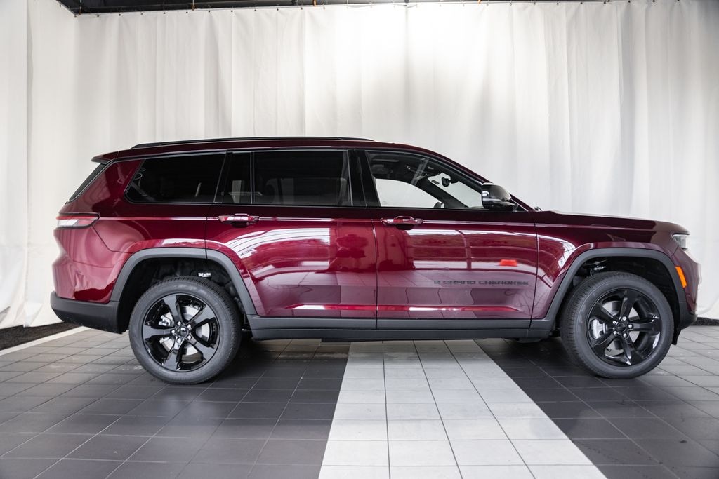 New 2025 Jeep Grand Cherokee L Limited Sport Utility