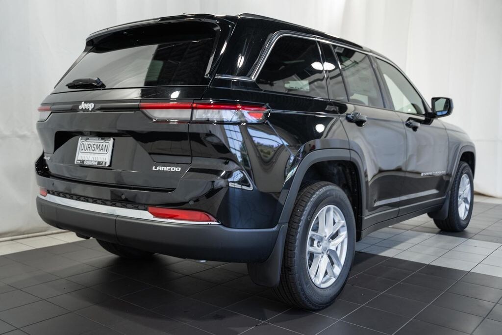 New 2026 Jeep Grand Cherokee Laredo X Sport Utility