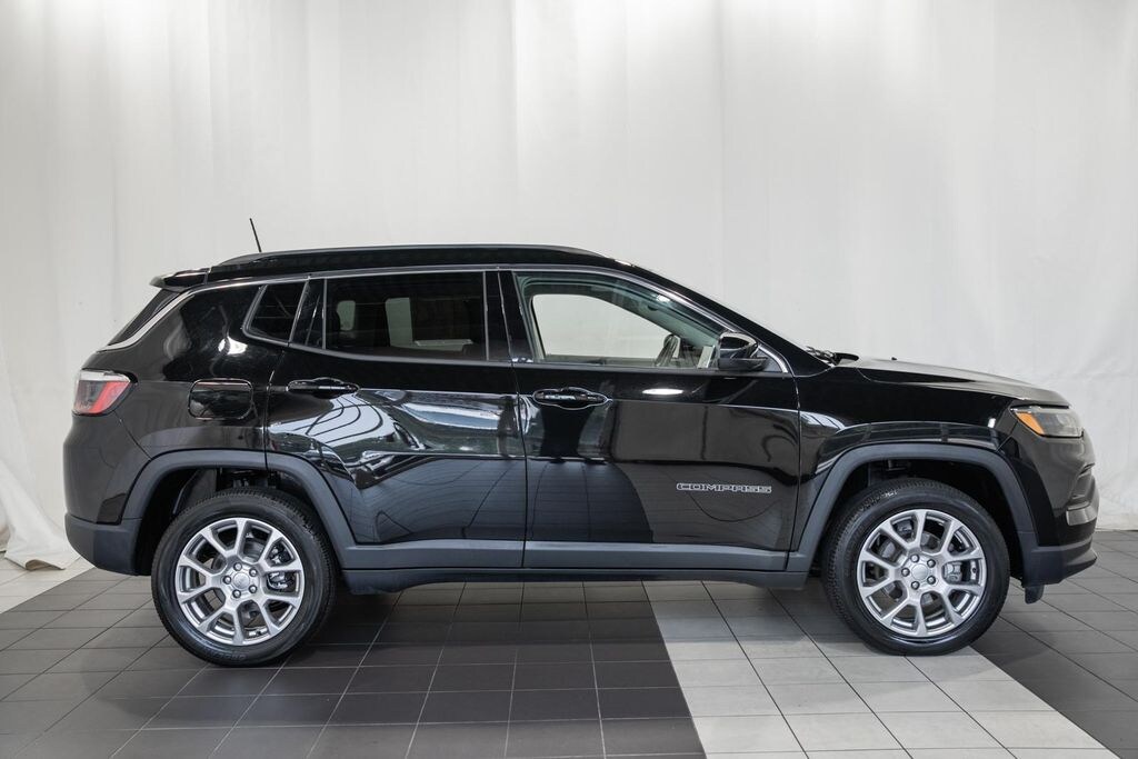 Certified 2022 Jeep Compass Latitude Lux SUV