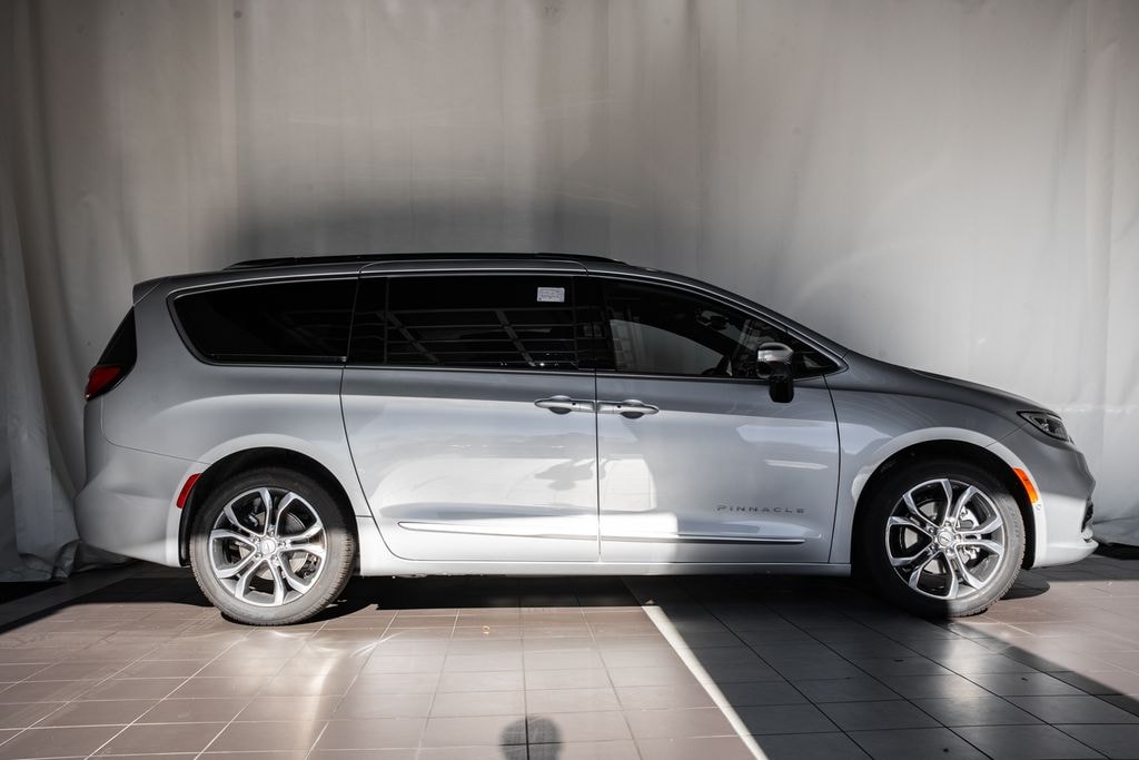 New 2026 Chrysler Pacifica Pinnacle Passenger Van