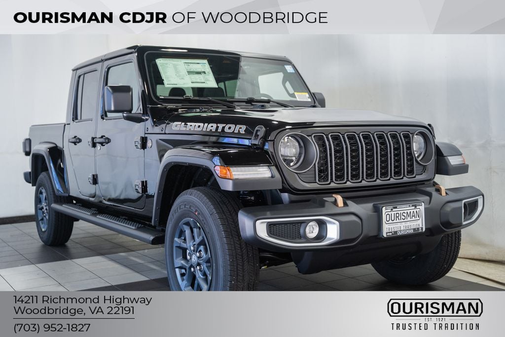 2026 Jeep Gladiator 85th Anniversary Edition Auto's photo