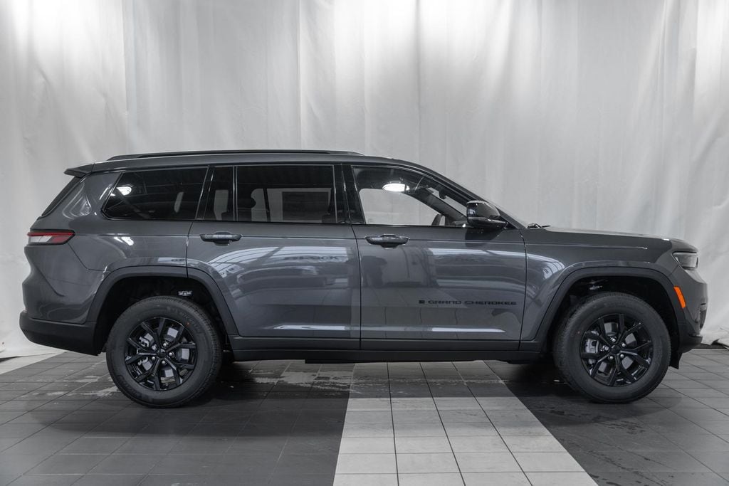 New 2025 Jeep Grand Cherokee L Altitude X Sport Utility