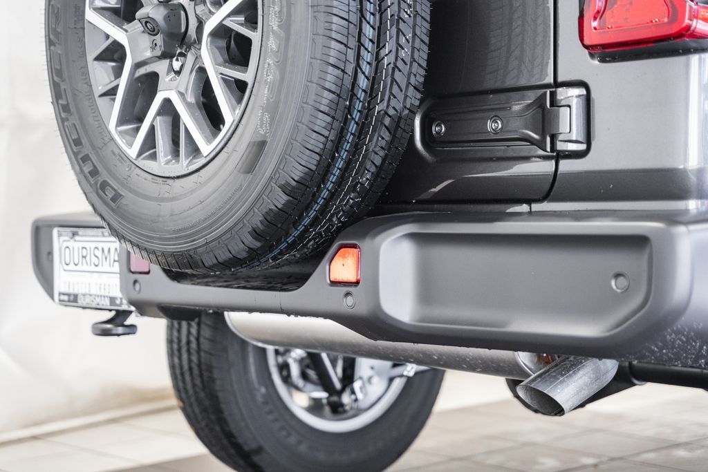 2026 Jeep Wrangler 4-Door Sahara - Photo 7
