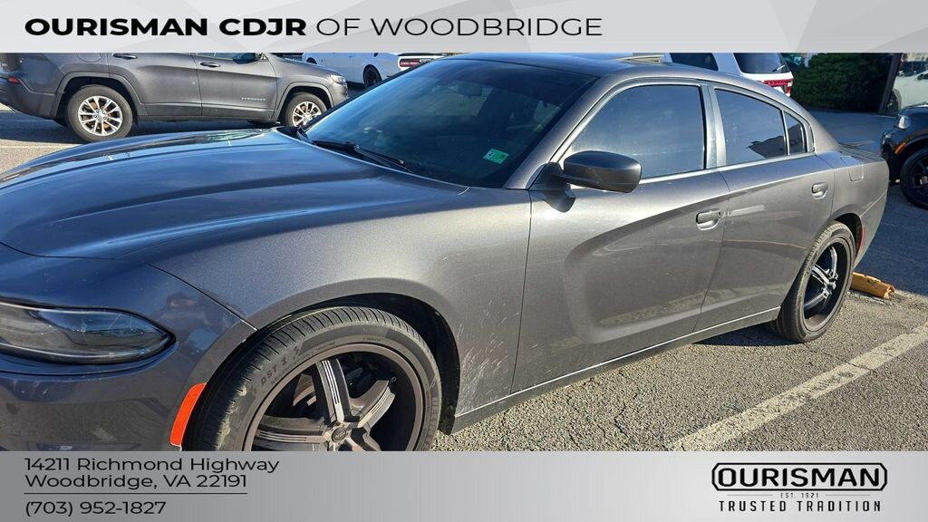 Used 2019 Dodge Charger SXT Sedan