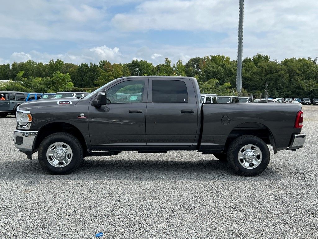 2024 Ram 2500 Tradesman photo 2