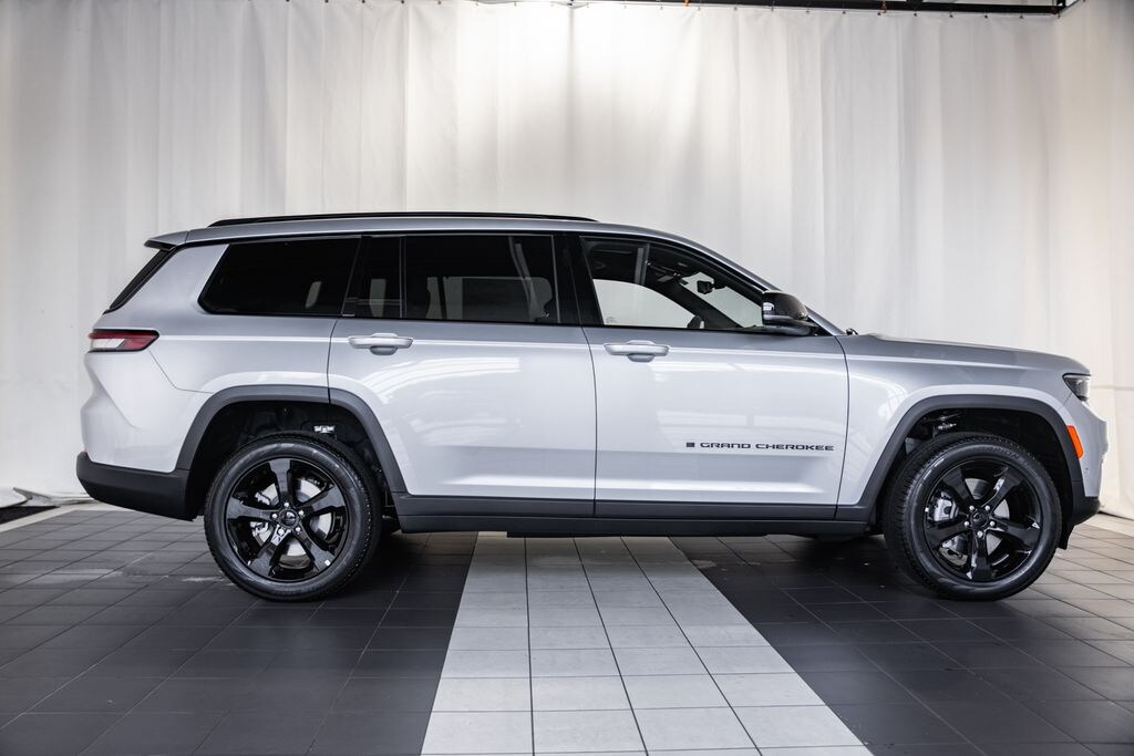 New 2025 Jeep Grand Cherokee L Limited Sport Utility