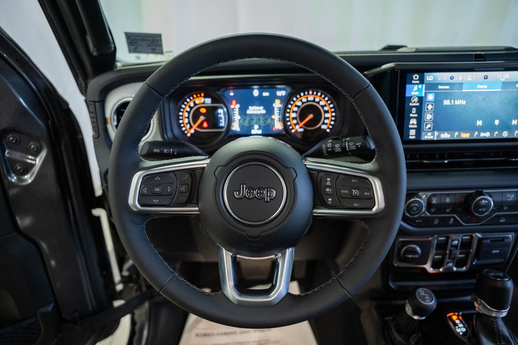 2026 Jeep Wrangler 4-Door Sahara - Photo 29