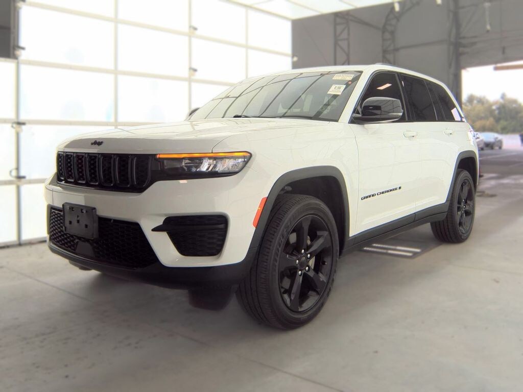 Used 2023 Jeep Grand Cherokee Altitude X SUV