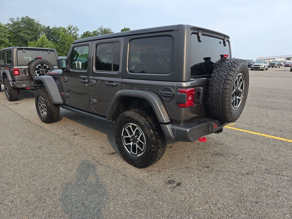 Used 2025 Jeep Wrangler Rubicon SUV