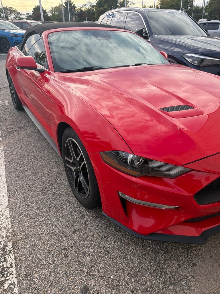 2021 Ford Mustang EcoBoost