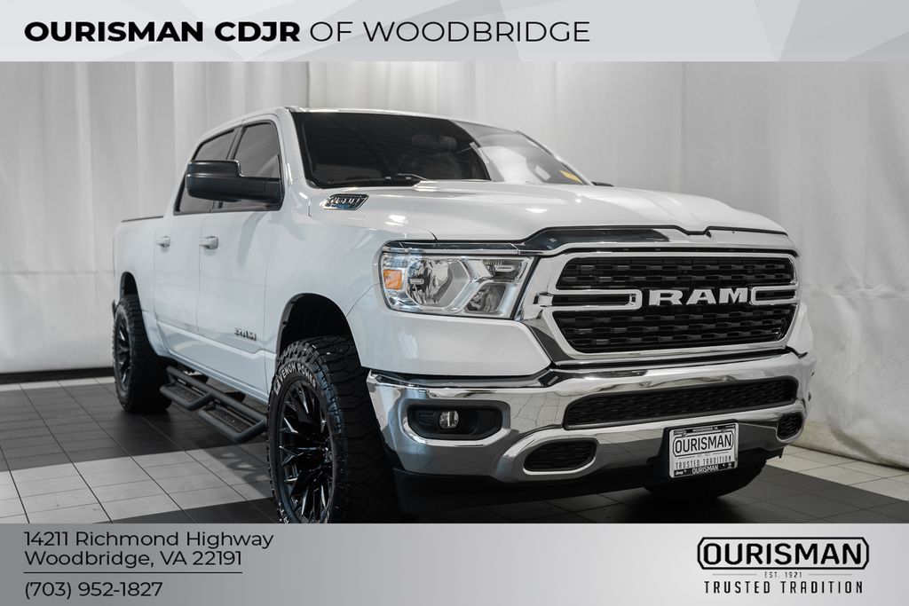 2022 RAM 1500 Big Horn/Lone Star 4x4 Crew Cab 5'7's photo