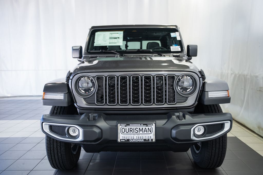 New 2026 Jeep Gladiator Sport S Pickup