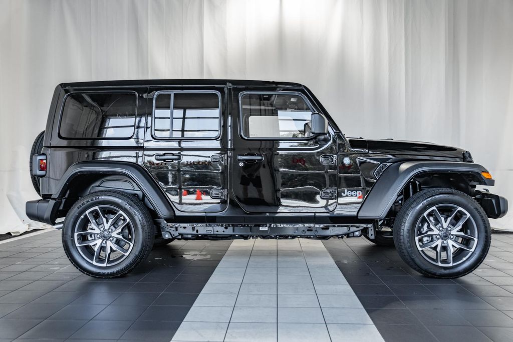 2025 Jeep Wrangler Sport S 4xe photo 3