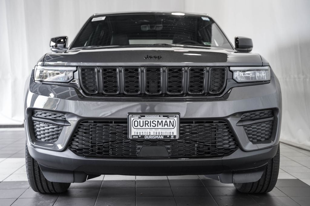 New 2025 Jeep Grand Cherokee ALTITUDE X 4X4 Sport Utility