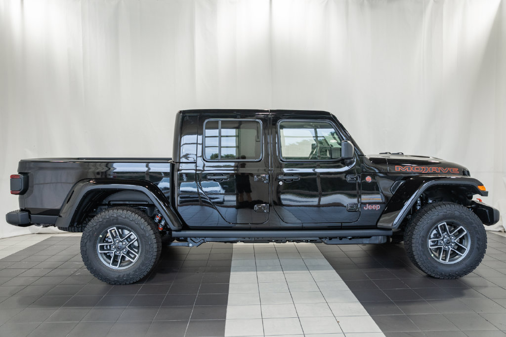 New 2027 Jeep Gladiator Mojave Pickup