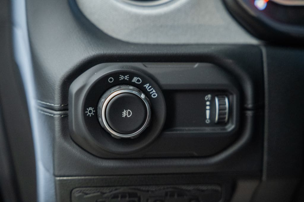 2026 Jeep Wrangler 4-Door Sahara - Photo 40