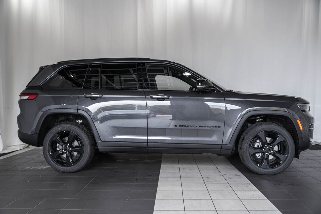 New 2025 Jeep Grand Cherokee ALTITUDE X 4X4 Sport Utility