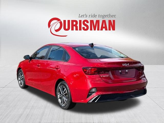 2024 Kia Forte LXS photo 4