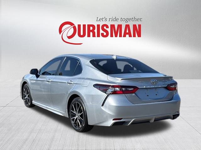 2023 Toyota Camry SE photo 4