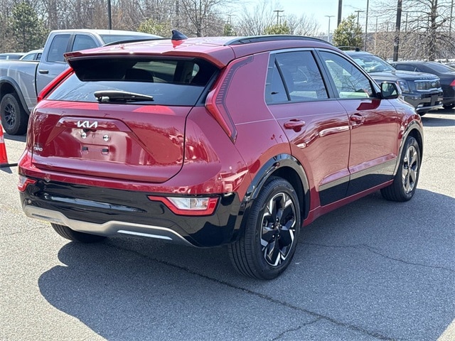 Used 2023 Kia Niro Wind with VIN KNDCR3L14P5023111 for sale in Chantilly, VA