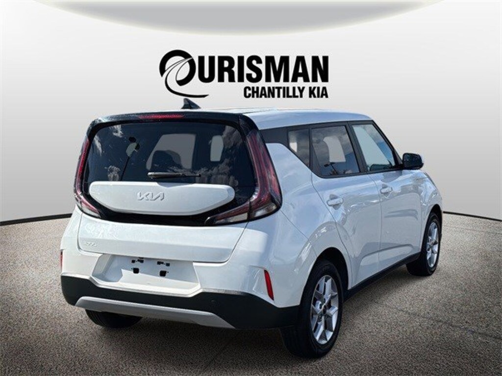 Used 2023 Kia Soul LX Hatchback