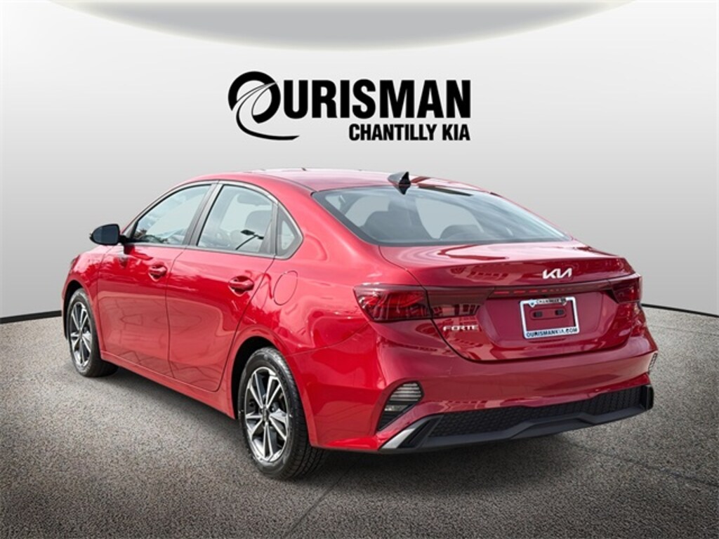 Used 2023 Kia Forte LXS Sedan