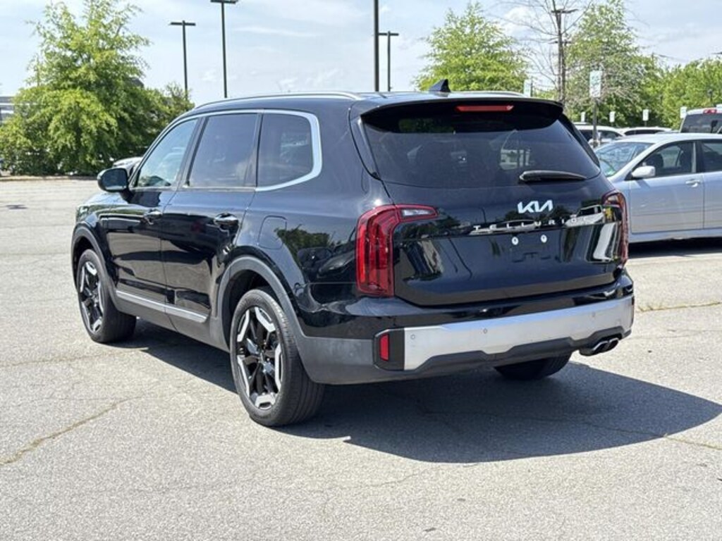 Used 2023 Kia Telluride S SUV