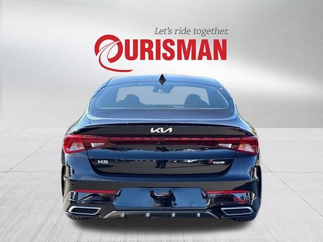 2024 Kia K5 GT-Line photo 3