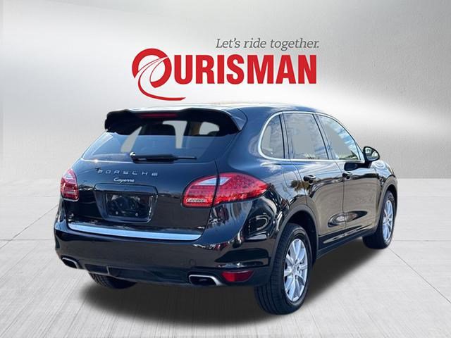 2011 Porsche Cayenne Base photo 2