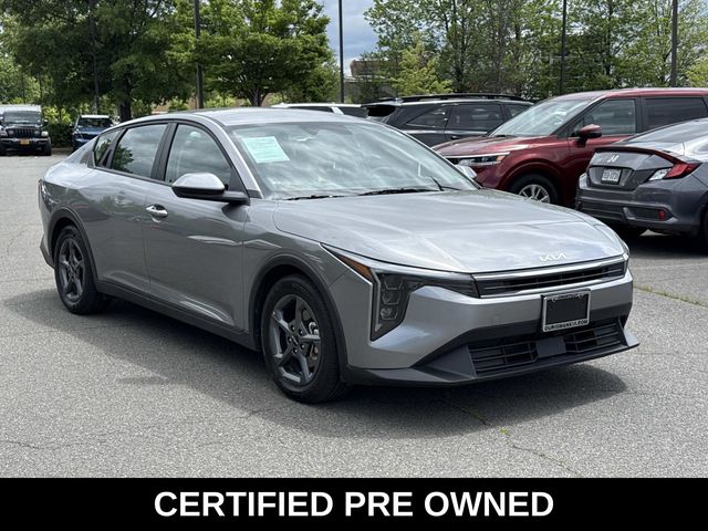 2025 Kia K4 LXS AT's photo