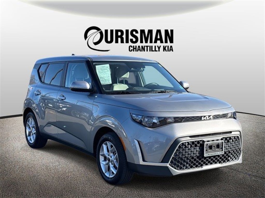 Used 2024 Kia Soul LX Hatchback