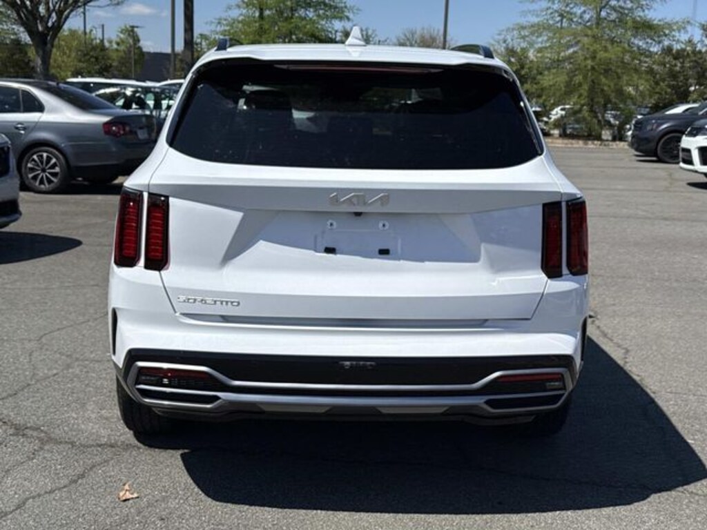 Used 2023 Kia Sorento S SUV