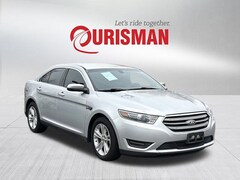 2016 Ford Taurus SEL Sedan