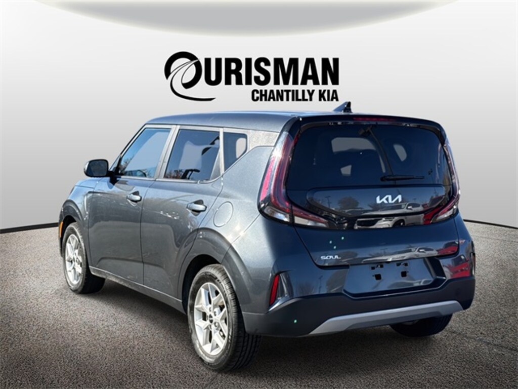 Used 2024 Kia Soul LX Hatchback